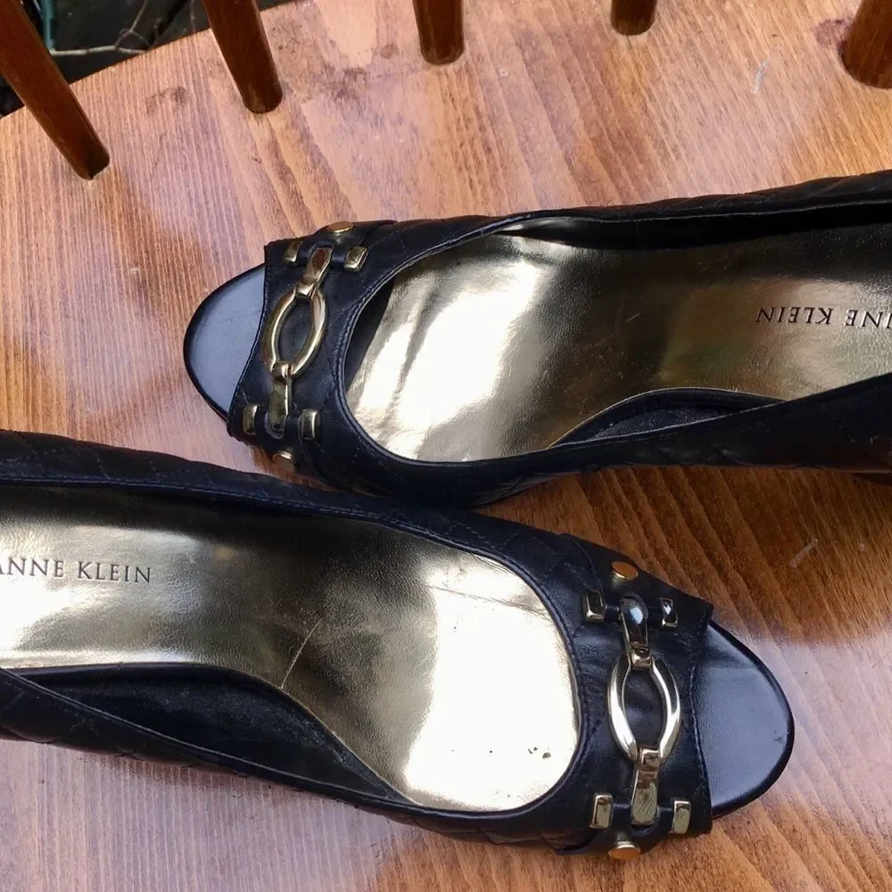 Anne Klein Shoes Heels Quilted Silver Hardware Vintage Black Womens Size 9M